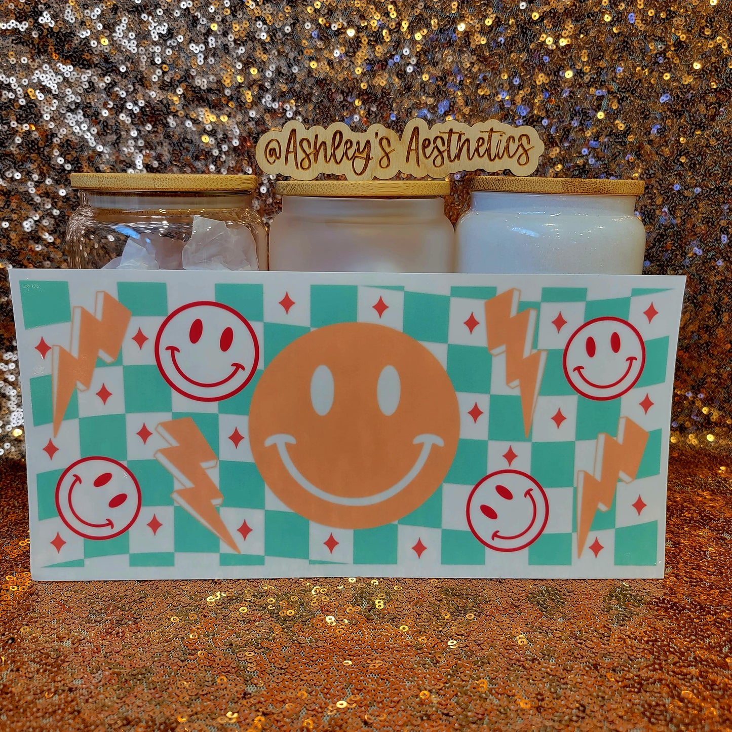 Retro Checkered Smiley Face 16oz UV Wrap